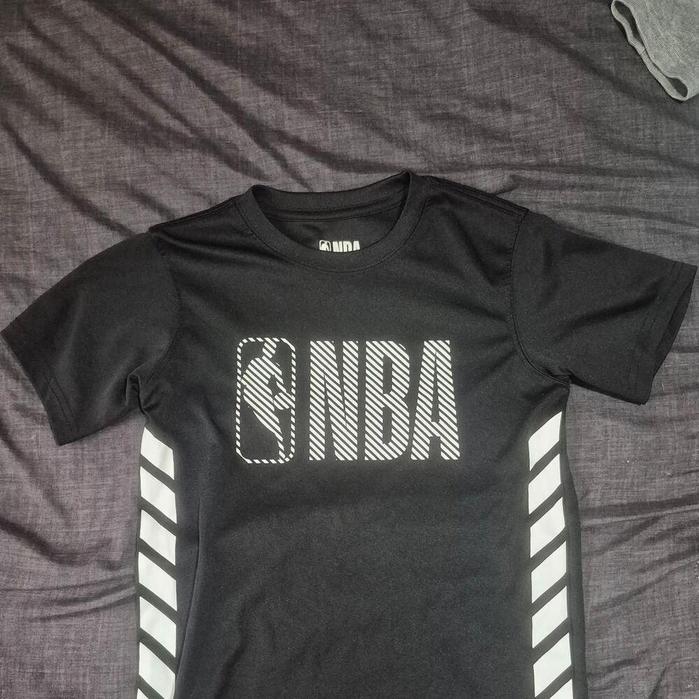 Nba Men's Black and Grey T-shirt